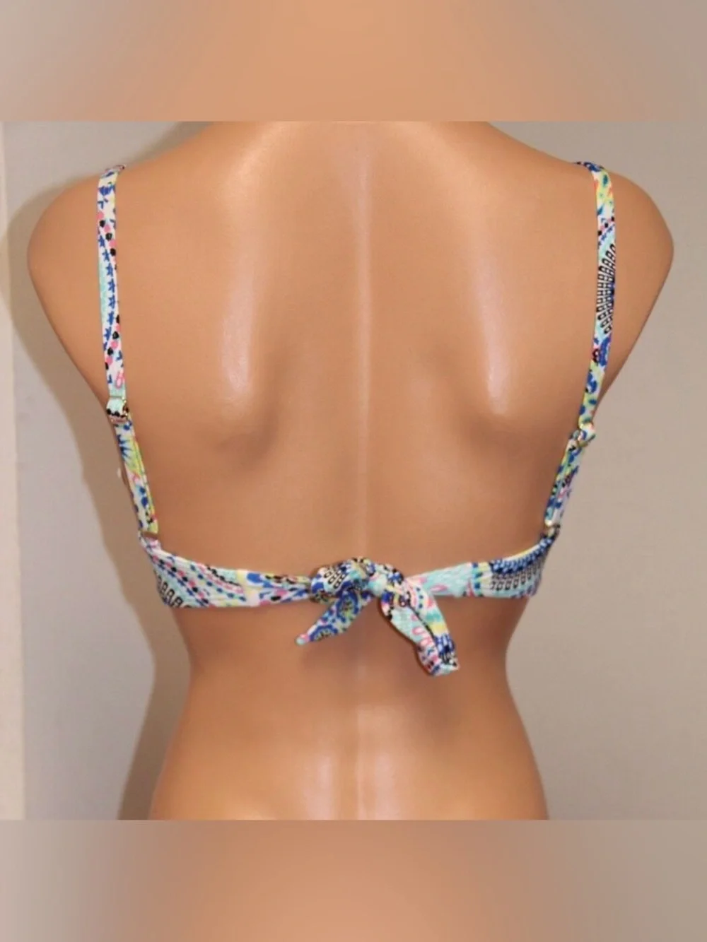Bar III Medallions 2-Piece Bikini Set, L — Multicolored (Blue/Yellow/Pink/etc.) - Picture 5 of 9